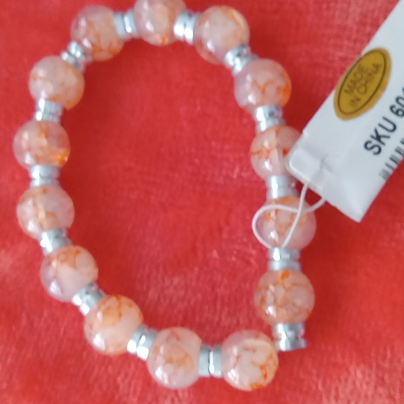 Two stretch bracelets - Picture 2 of 4